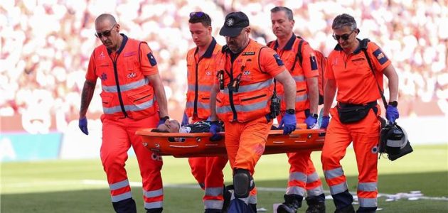 إصابة قوية لـ ياسين بونو في مباراة إشبيلية وألميريا بـ الدوري الإسباني